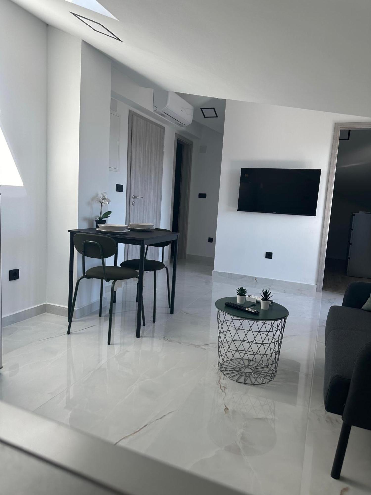 Apartment Roni ザダル エクステリア 写真