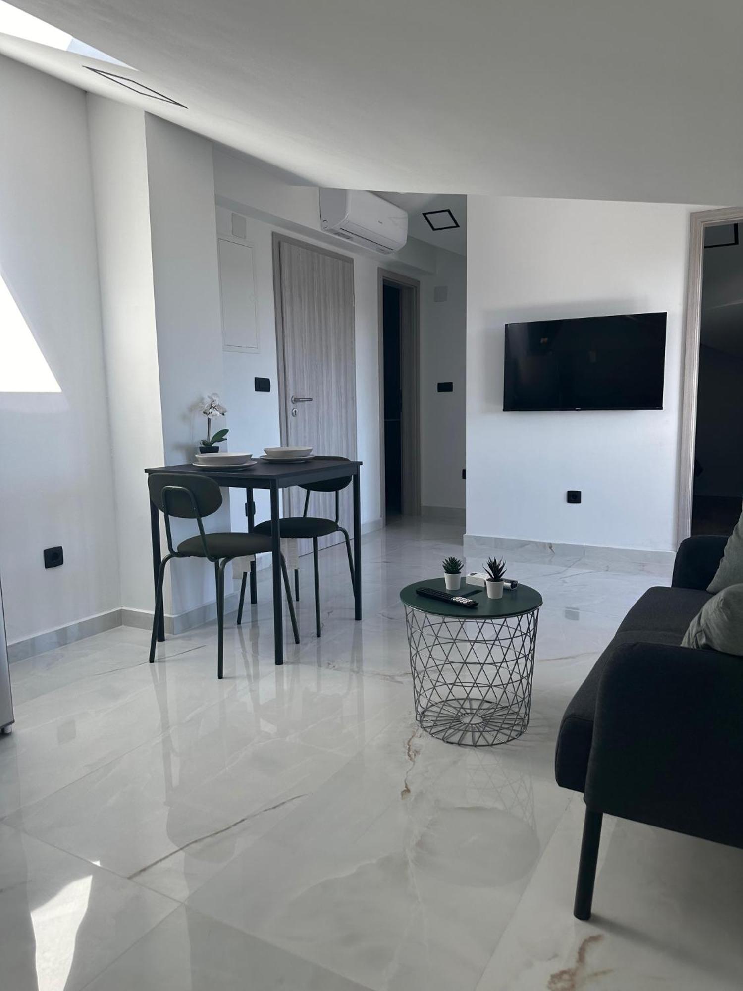 Apartment Roni ザダル エクステリア 写真